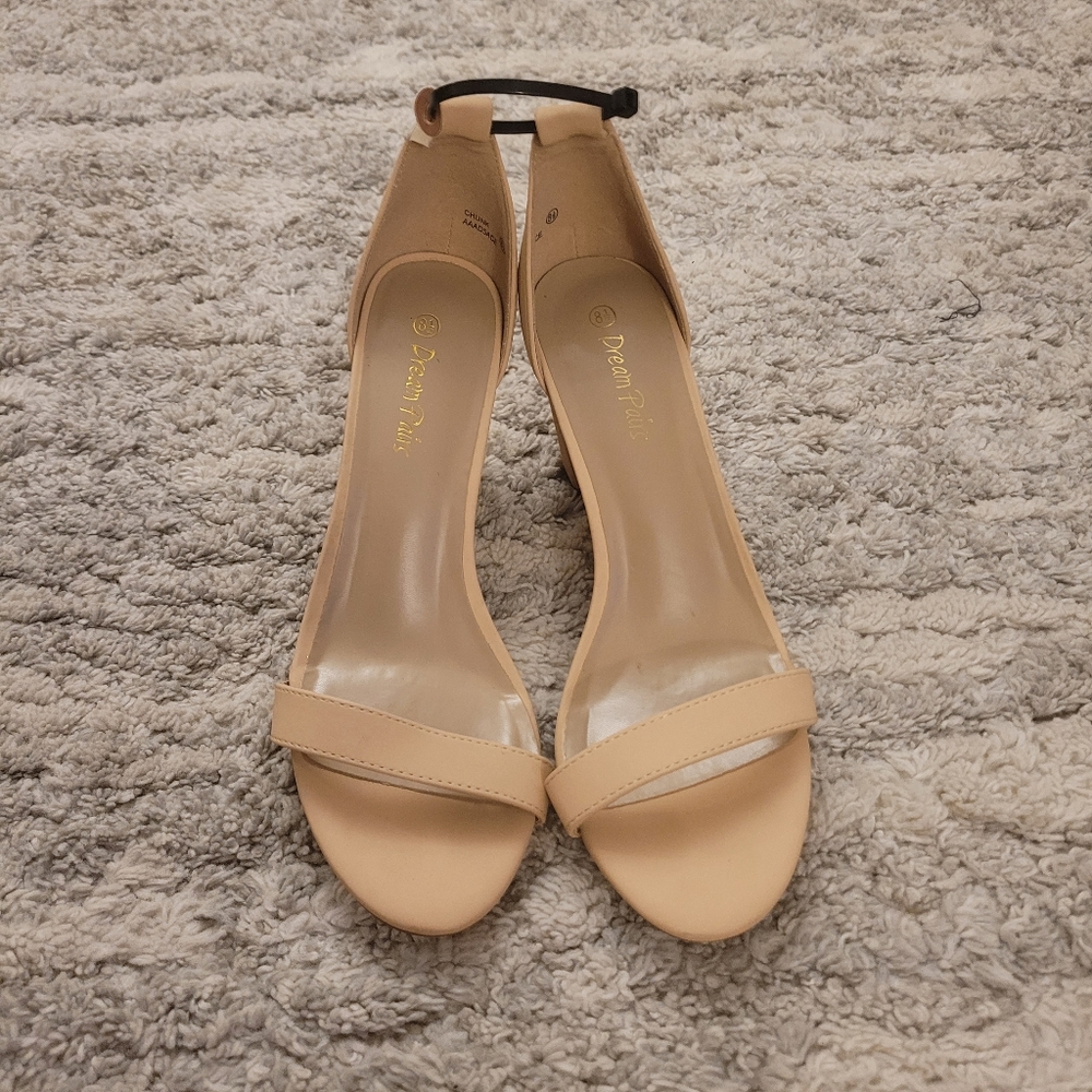 Dream pairs heeled sandals size 8.5